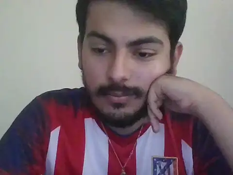 Snapshot of Mateotubbe chatting on May 6, 2026, 9:53 pm Mateotubbe online show from May 6, 2026, 9:53 pm
