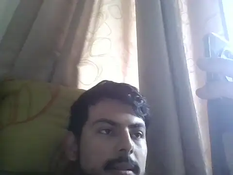 Snapshot of Mateotubbe chatting on May 14, 2026, 9:43 pm Mateotubbe online show from May 14, 2026, 9:43 pm