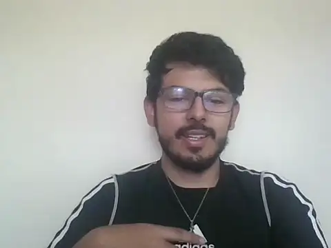 Snapshot of Mateotubbe chatting on June 16, 2026, 10:01 pm Mateotubbe online show from June 16, 2026, 10:01 pm