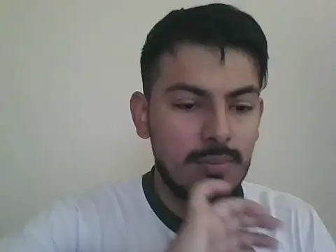 Snapshot of Mateotubbe chatting on July 6, 2026, 4:09 pm Mateotubbe online show from July 6, 2026, 4:09 pm