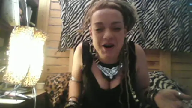 spiralhokkaido23 online show from January 5, 2026, 7:28 pm