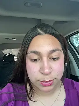 Snapshot of leslieof chatting on March 31, 2026, 7:14 pm leslieof online show from March 31, 2026, 7:14 pm