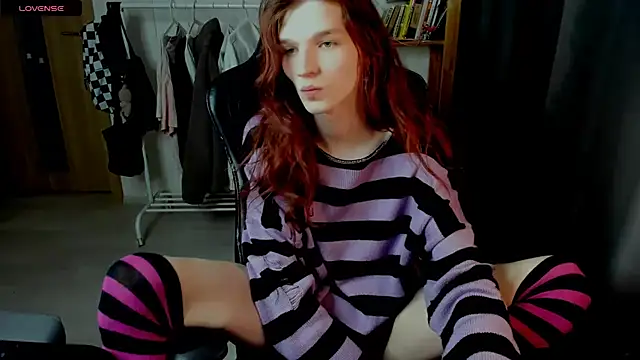 iceseeker2 online show from April 14, 2026, 7:03 am