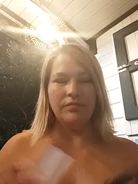 Snapshot of Pxetiteblonde1 chatting on April 23, 2026, 2:19 pm Pxetiteblonde1 online show from April 23, 2026, 2:19 pm
