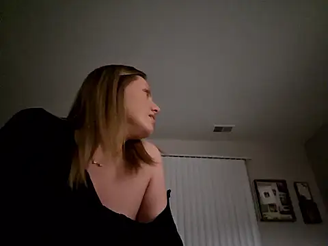 Snapshot of MK_RE0189 chatting on January 11, 2026, 11:59 am MK RE0189 online show from January 11, 2026, 11:59 am