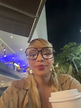 Ginevrafedez online show from February 12, 2026, 2:06 am