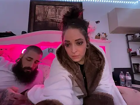 aria lee1987 online show from February 6, 2026, 3:11 am