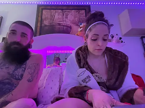 aria lee1987 online show from February 13, 2026, 4:08 am