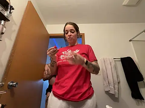 aria lee1987 online show from February 22, 2026, 6:06 pm