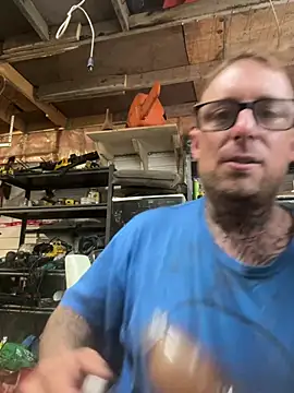Snapshot of WIDBIGWHITECOCK chatting on June 28, 2026, 6:58 pm WIDBIGWHITECOCK online show from June 28, 2026, 6:58 pm