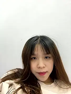 Snapshot of Lyli-122 chatting on January 9, 2026, 11:13 am Lyli-122 online show from January 9, 2026, 11:13 am