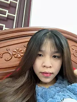 Snapshot of Lyli-122 chatting on February 1, 2026, 3:38 am Lyli-122 online show from February 1, 2026, 3:38 am