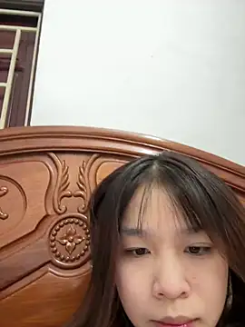 Snapshot of Lyli-122 chatting on February 22, 2026, 10:58 am Lyli-122 online show from February 22, 2026, 10:58 am