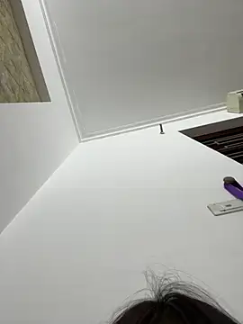 Snapshot of Lyli-122 chatting on April 4, 2026, 8:12 am Lyli-122 online show from April 4, 2026, 8:12 am