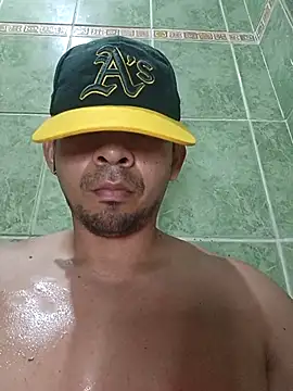 paladito01 online show from March 22, 2026, 5:33 am