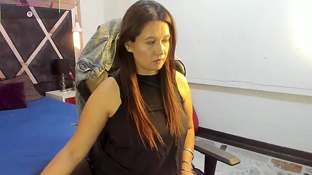 VelvetFox 69 online show from February 25, 2026, 7:01 pm