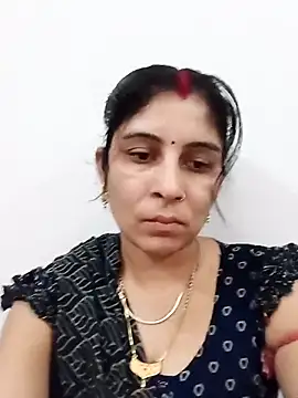 Snapshot of Hot_ree85 chatting on April 23, 2026, 12:29 pm Hot ree85 online show from April 23, 2026, 12:29 pm