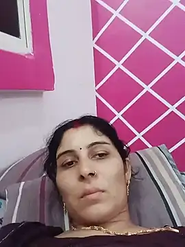Snapshot of Hot_ree85 chatting on May 29, 2026, 4:10 am Hot ree85 online show from May 29, 2026, 4:10 am