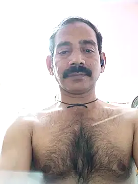 Snapshot of Mdsalu47 chatting on January 15, 2026, 6:11 pm Mdsalu47 online show from January 15, 2026, 6:11 pm