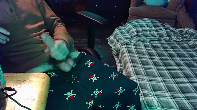 BotanicEntry1 online show from February 13, 2026, 2:51 am