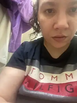 bellakay19 online show from February 6, 2026, 2:49 am