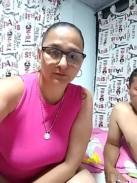 natalliecoopers online show from April 19, 2026, 1:38 am