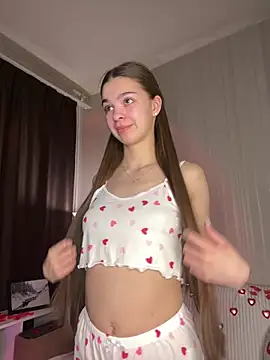 SkylineBliss online show from February 12, 2026, 2:17 am