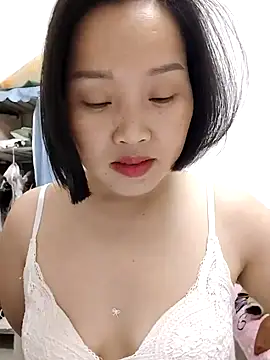   BingBing   online show from March 5, 2026, 12:23 pm