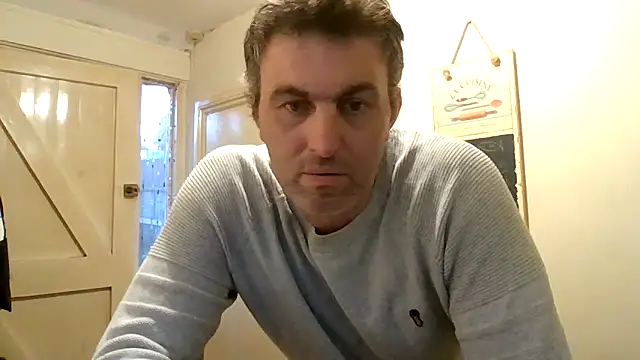 Snapshot of Hakfin666 chatting on May 1, 2026, 7:07 pm Hakfin666 online show from May 1, 2026, 7:07 pm