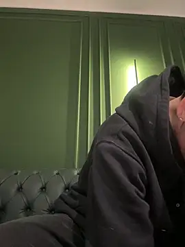 ravenryx online show from February 24, 2026, 3:21 pm