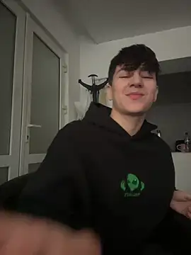 ravenryx online show from March 27, 2026, 2:50 pm