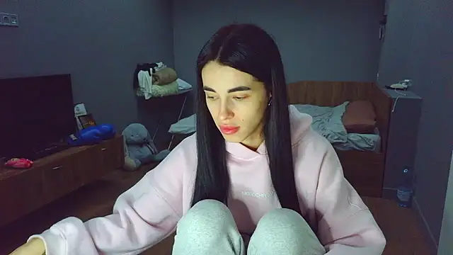 Vlada Elfie online show from April 18, 2026, 7:07 pm