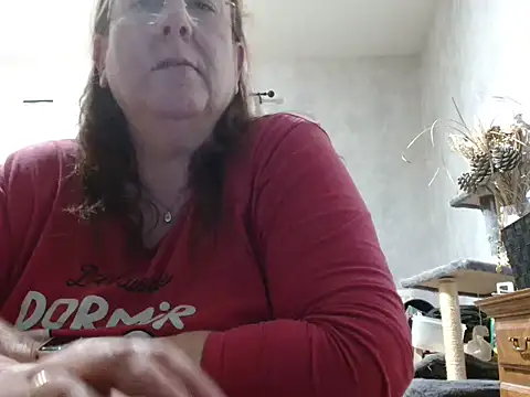 xmyriamx online show from March 5, 2026, 8:27 pm