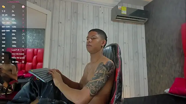  erick j online show from April 19, 2026, 7:49 pm