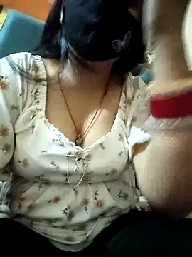 couple fun  online show from April 23, 2026, 11:07 pm