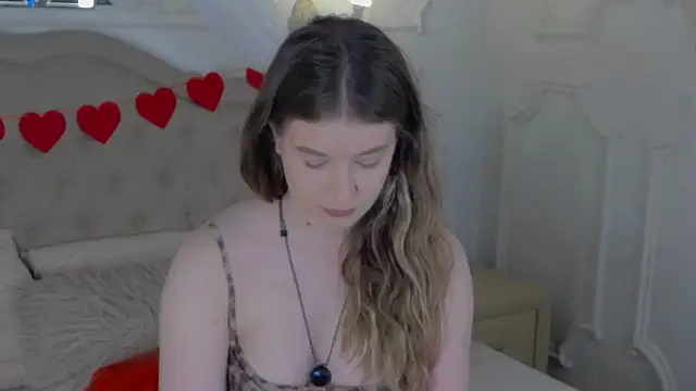 Mila Hart online show from February 18, 2026, 6:26 pm