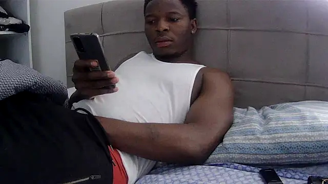 Bigchocco online show from April 21, 2026, 12:00 pm