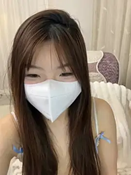  xiaoxinxin  online show from April 22, 2026, 2:07 pm