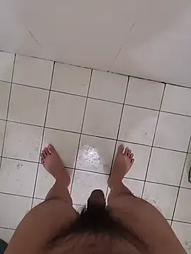 Johnlim880 online show from January 7, 2026, 5:37 pm