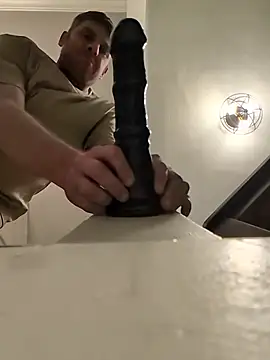 RyanTow06011148 online show from April 27, 2026, 2:20 am