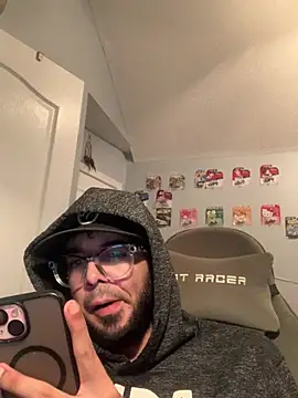 Snapshot of PRBoricua787 chatting on July 8, 2026, 10:14 pm PRBoricua787 online show from July 8, 2026, 10:14 pm