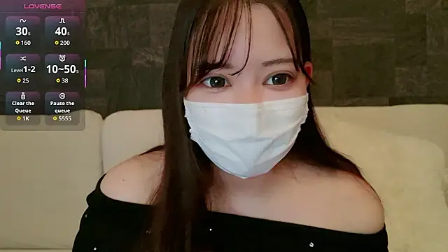 Mayu 000 online show from April 21, 2026, 4:41 am