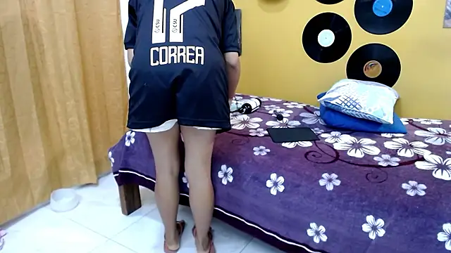 marcelasweet457 online show from February 11, 2026, 1:16 pm