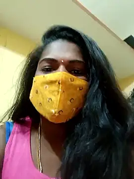 Milky Julia online show from January 7, 2026, 5:59 pm