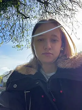 Spatgirl online show from April 21, 2026, 2:45 pm