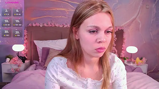 ScarletMarney online show from February 9, 2026, 5:22 am