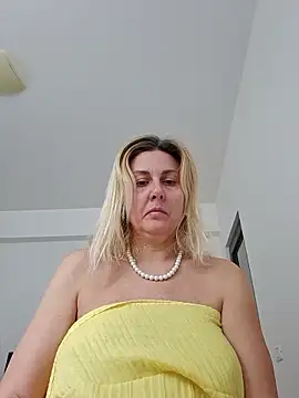 Amelia9798 online show from February 28, 2026, 8:26 am