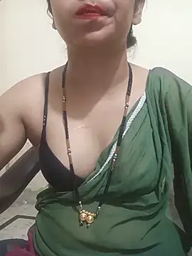 Snapshot of Deewana_ki-deewangi-_- chatting on June 30, 2026, 7:04 pm Deewana ki-deewangi- - online show from June 30, 2026, 7:04 pm