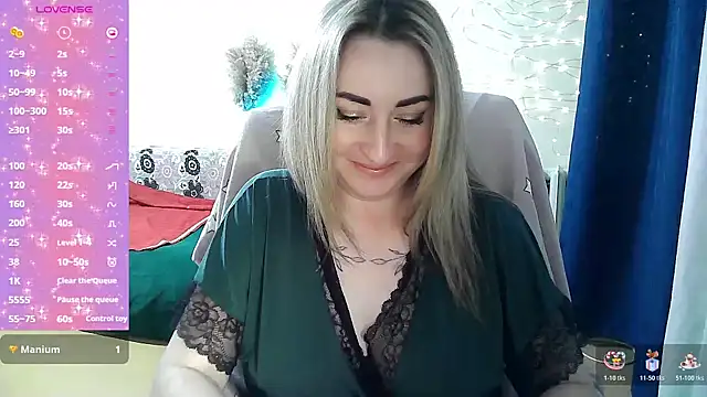 FoxyAnn12 online show from March 30, 2026, 4:52 pm