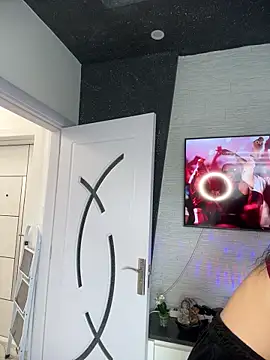 Snapshot of dear2002 chatting on February 2, 2026, 10:25 am dear2002 online show from February 2, 2026, 10:25 am